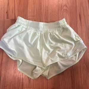 Lululemon hotty hot shirt 2.5 yellow